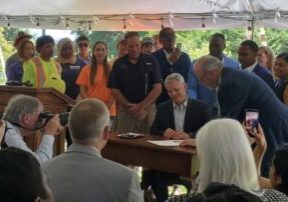 SERP - Gov Stein Housing Announcement - PHOTO 1